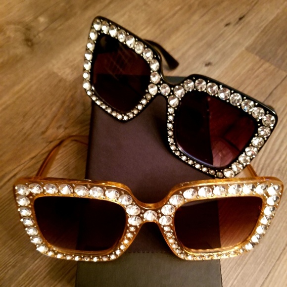 Crystal Rimmed Sunglasses Gold/Black - Picture 3 of 3